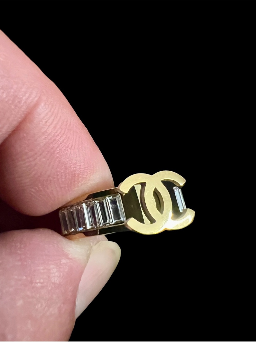 ChaneI Ring Women’s SIZE-9 Gold-Tone and Crystal SIZE -9
